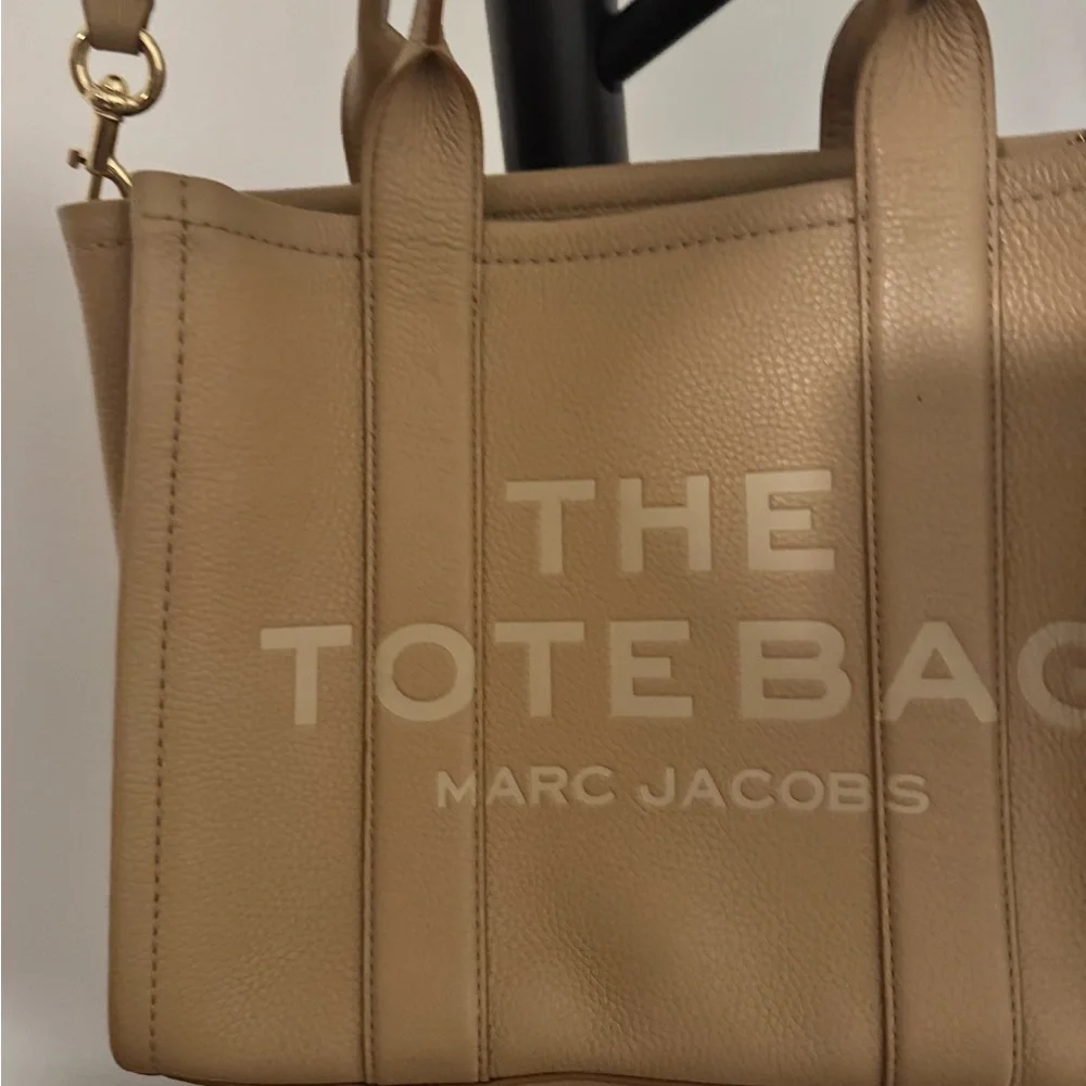Marc Jacobs Taupe Leather Tote - Picture 10 of 15